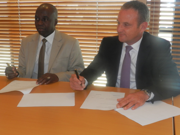 Pape Mael Diop directeur général des ADS et Emmanuel Brehmer directeur général de l`aéroport de Montpellier